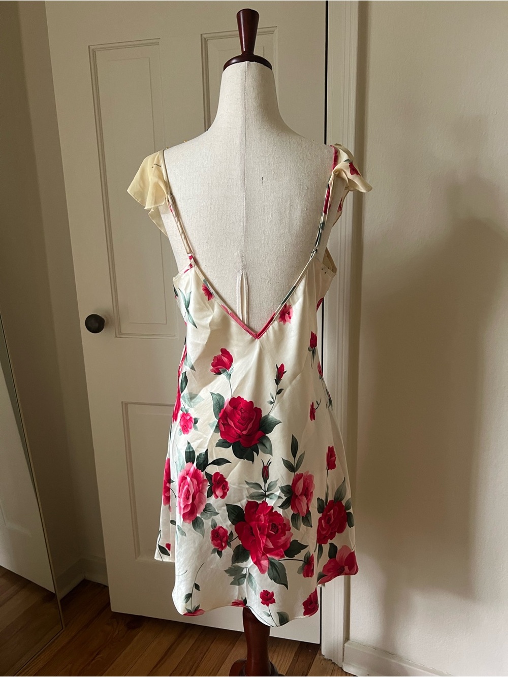 Stunning Vintage Robe and Slip Set - Picture 4 of 7